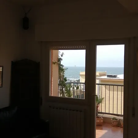 Sea View Penthouse With Beautiful Terrace - Casa Verdi Jayanti